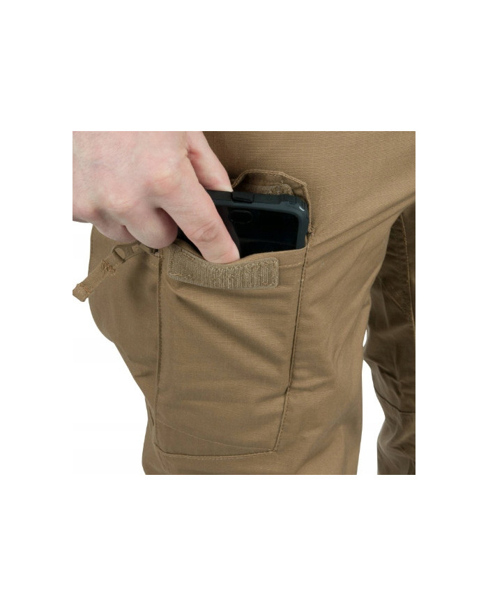 SPODNIE HELIKON UTP ( URBAN TACTICAL PANTS ) POLY COTTON RIPSTOP COYOTE M/REGULAR SP-ULT-PR-11-B04