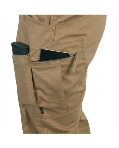 SPODNIE HELIKON UTP ( URBAN TACTICAL PANTS ) POLY COTTON RIPSTOP COYOTE M/REGULAR SP-ULT-PR-11-B04